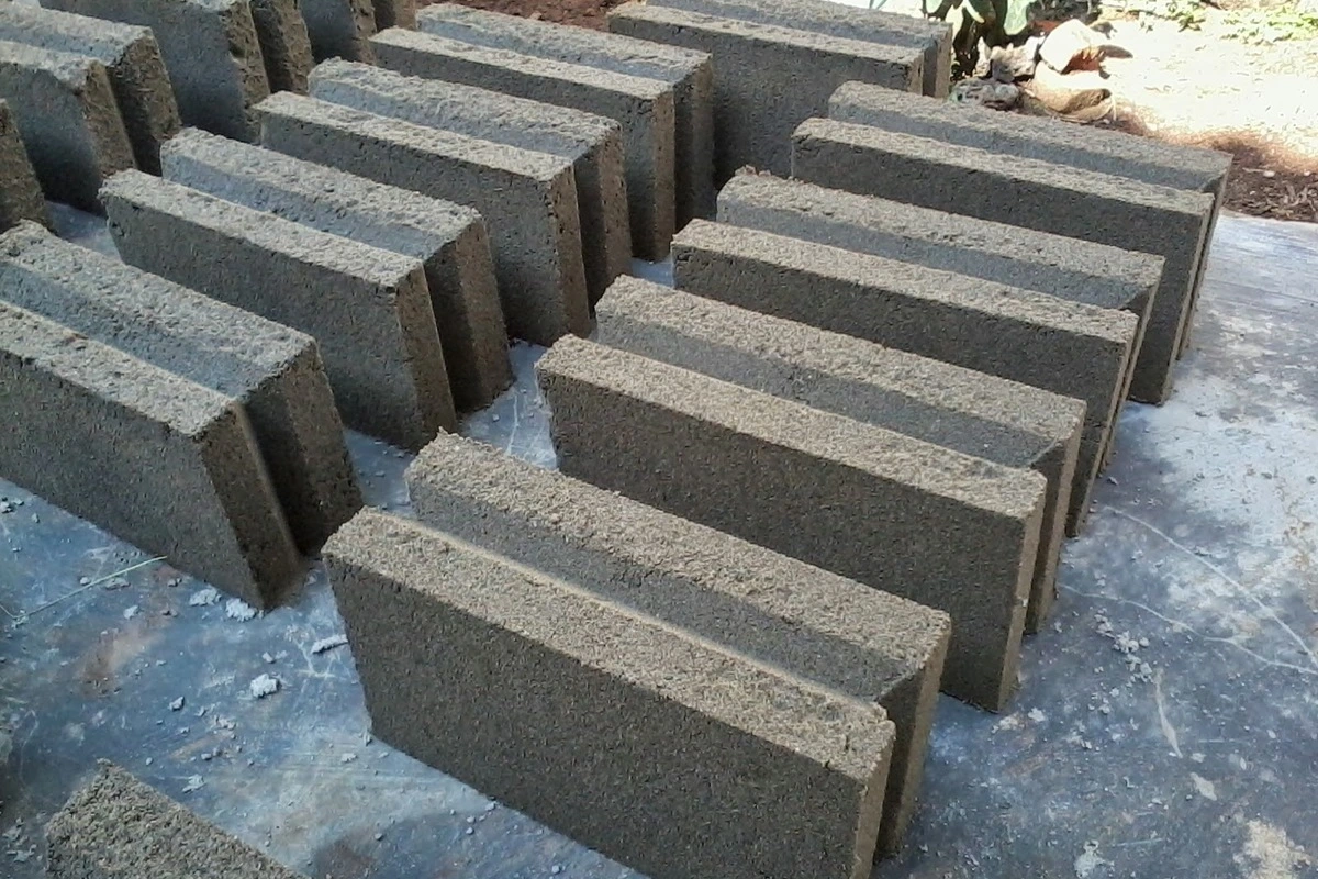 15+ Bahan Material Bangunan yang Penting untuk Bangunan Bahan material batako