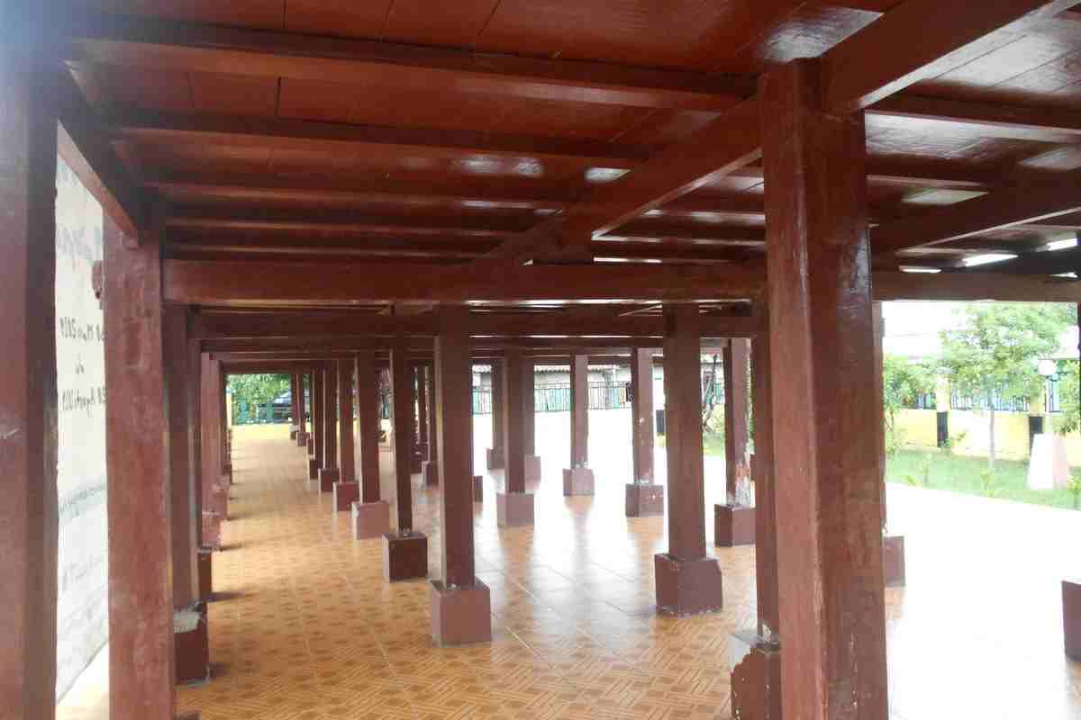 Pondasi yang terbuat dari kayu